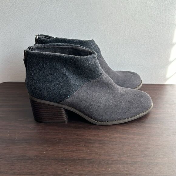 Toms Grey Nubuck Heeled Ankle Booties Sz 6.5 - Picture 1 of 7